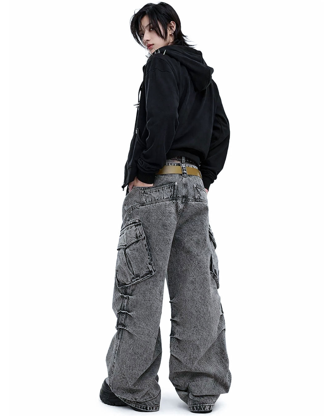Baggy cargo jeans for men in washed grey denim with wide-leg fit, oversized side cargo pockets, and streetwear styling shown in front and back view.
