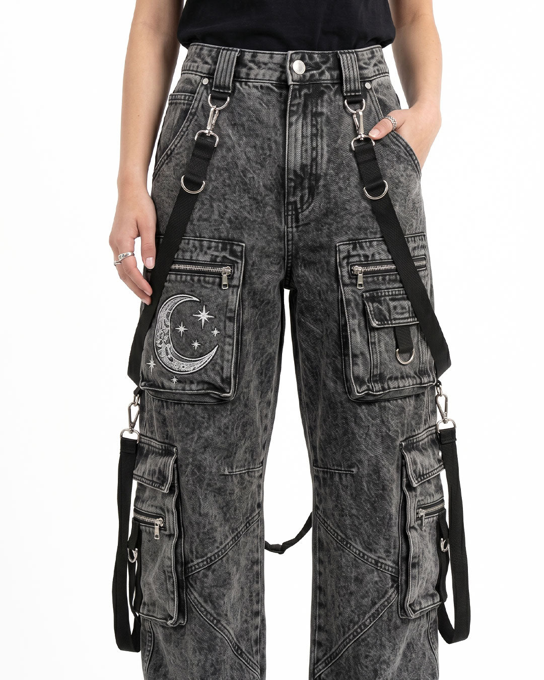 Close-up of Baggy Cargo Jeans Women highlighting utility pockets, adjustable straps, and washed black womens cargo jeans craftsmanship.