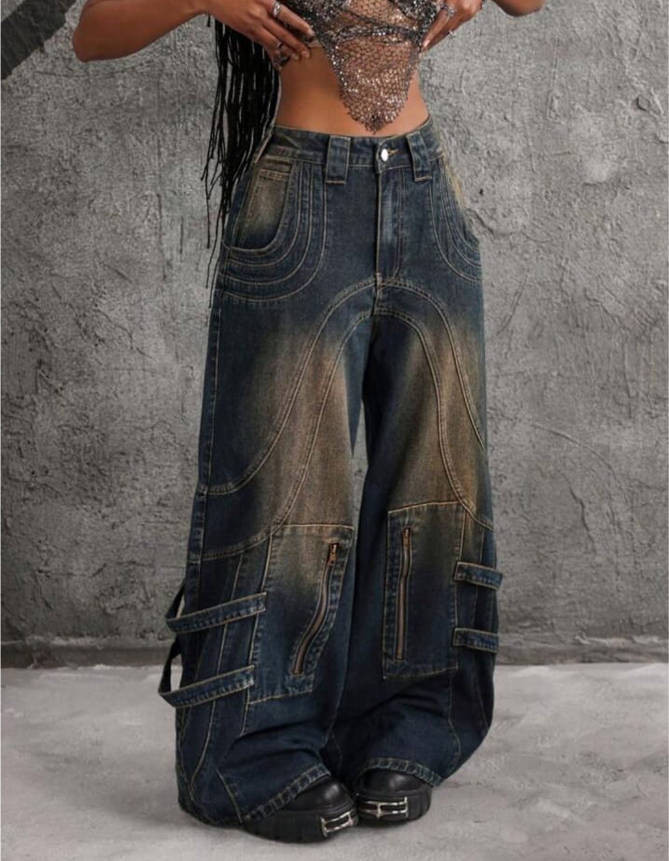Women's Loose Fit Baggy Jeans – Button Pocket & Zipper Embellished